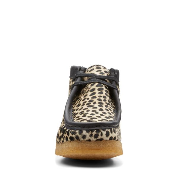 Clarks Womens Wallabee Boot Ankle Boots Cheetah Print | UK-7614592